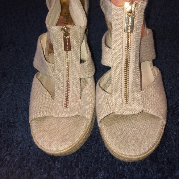 Michael Kors wedges - Picture 2 of 6
